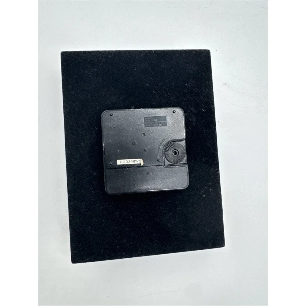 Bulova Picture Frame And Clock 4.5